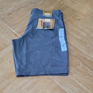 Weatherproof Trail Utility Shorts Secure Pocket 10" Inseam Blue Size 32 NWT